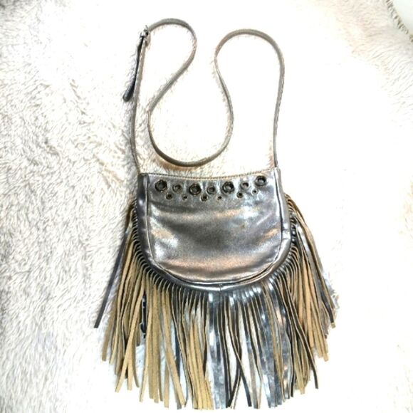 Hobo International The Original ‘Whisper Fringe’ Genuine Leather Crossbody. - Picture 1 of 10